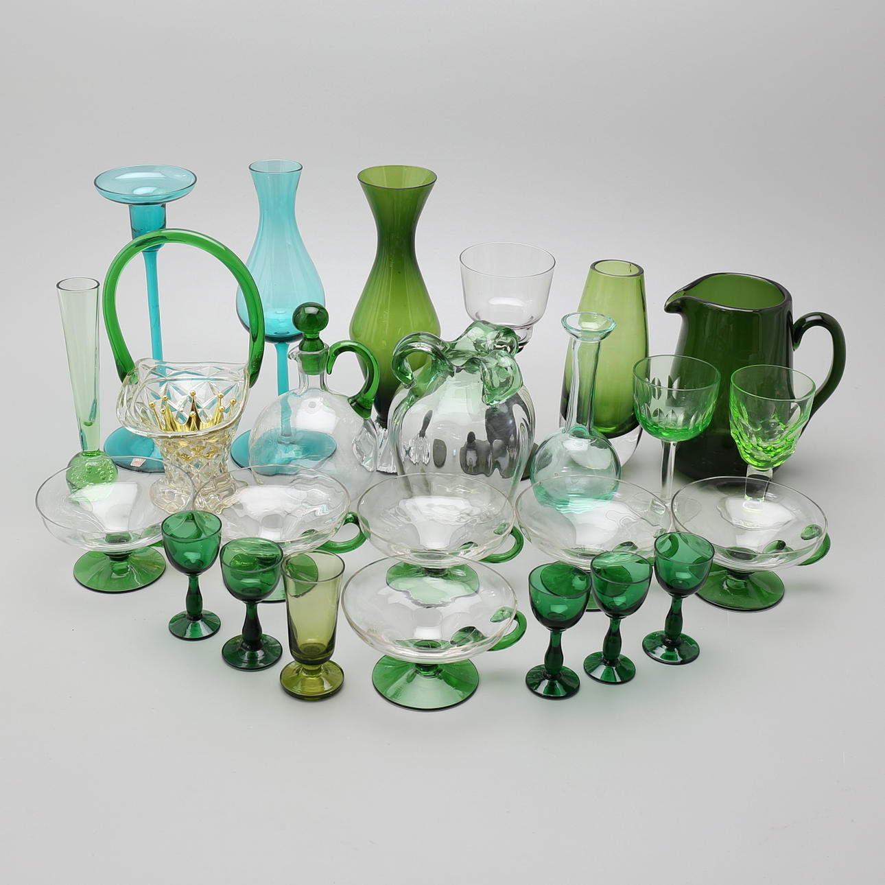 PARTI GLAS, 25 delar, grönt, 1900-tal.