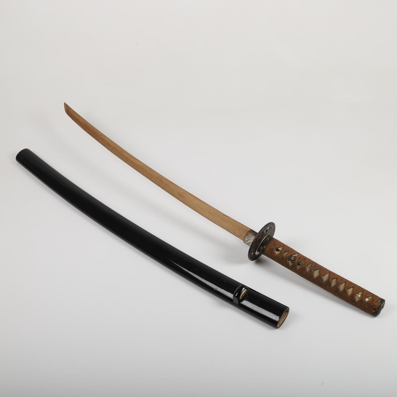 TRAININGSSCHWERT, Holz/Lack, Japan.
