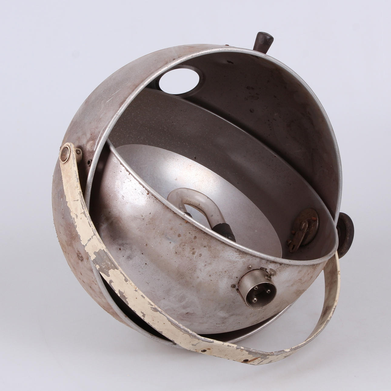 INDUSTRILAMPA, plåt, Original Hanau Höhensonne, 1900-talets mitt.