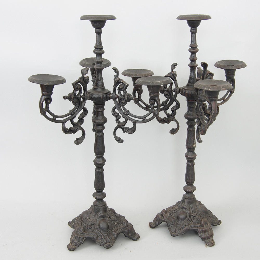 KANDELABRAR FÖR 4 LJUS, 1 par, gjutjärn, samtida.