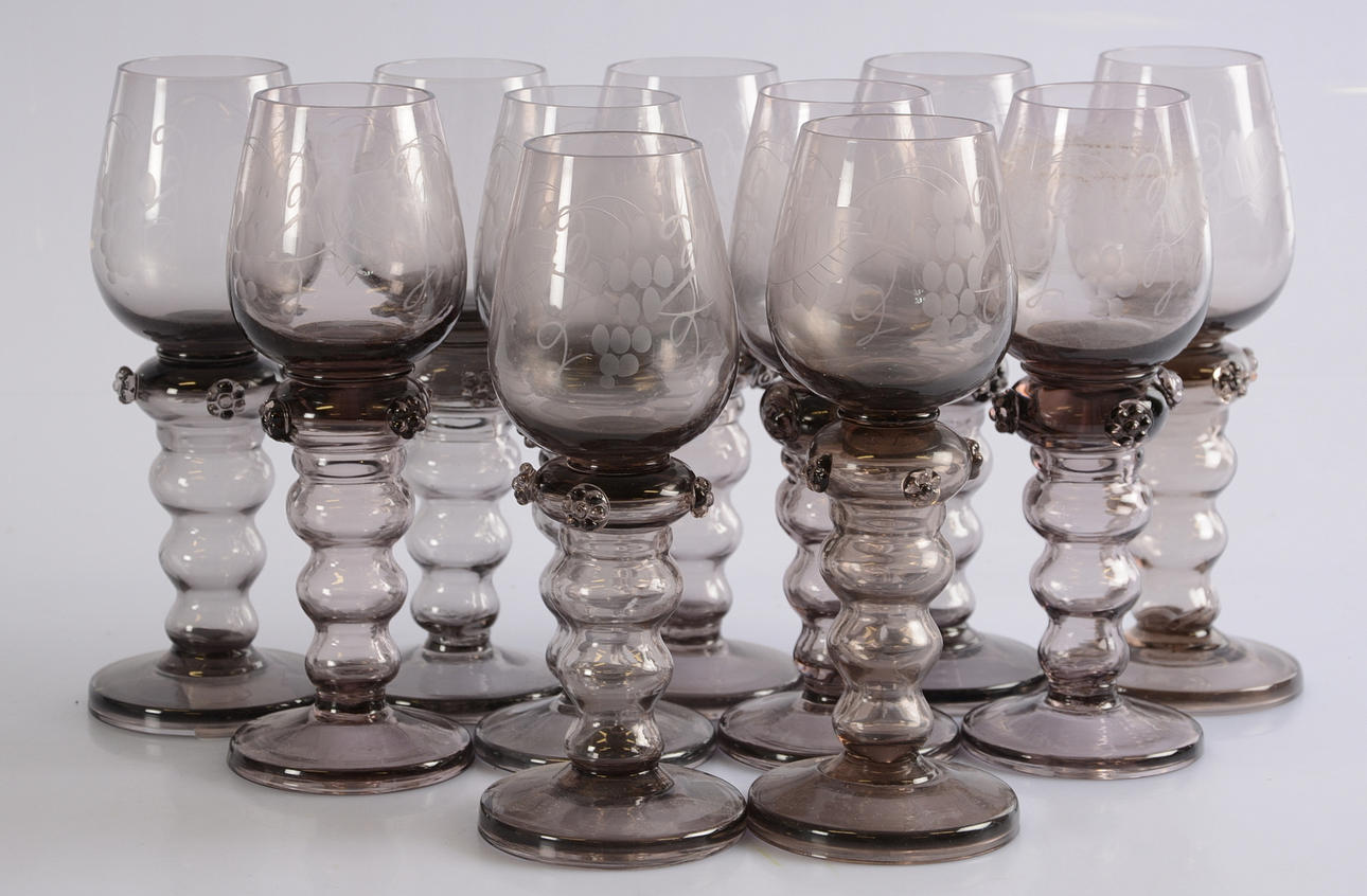 REMMARE, 11 st, glas, 1900-tal.