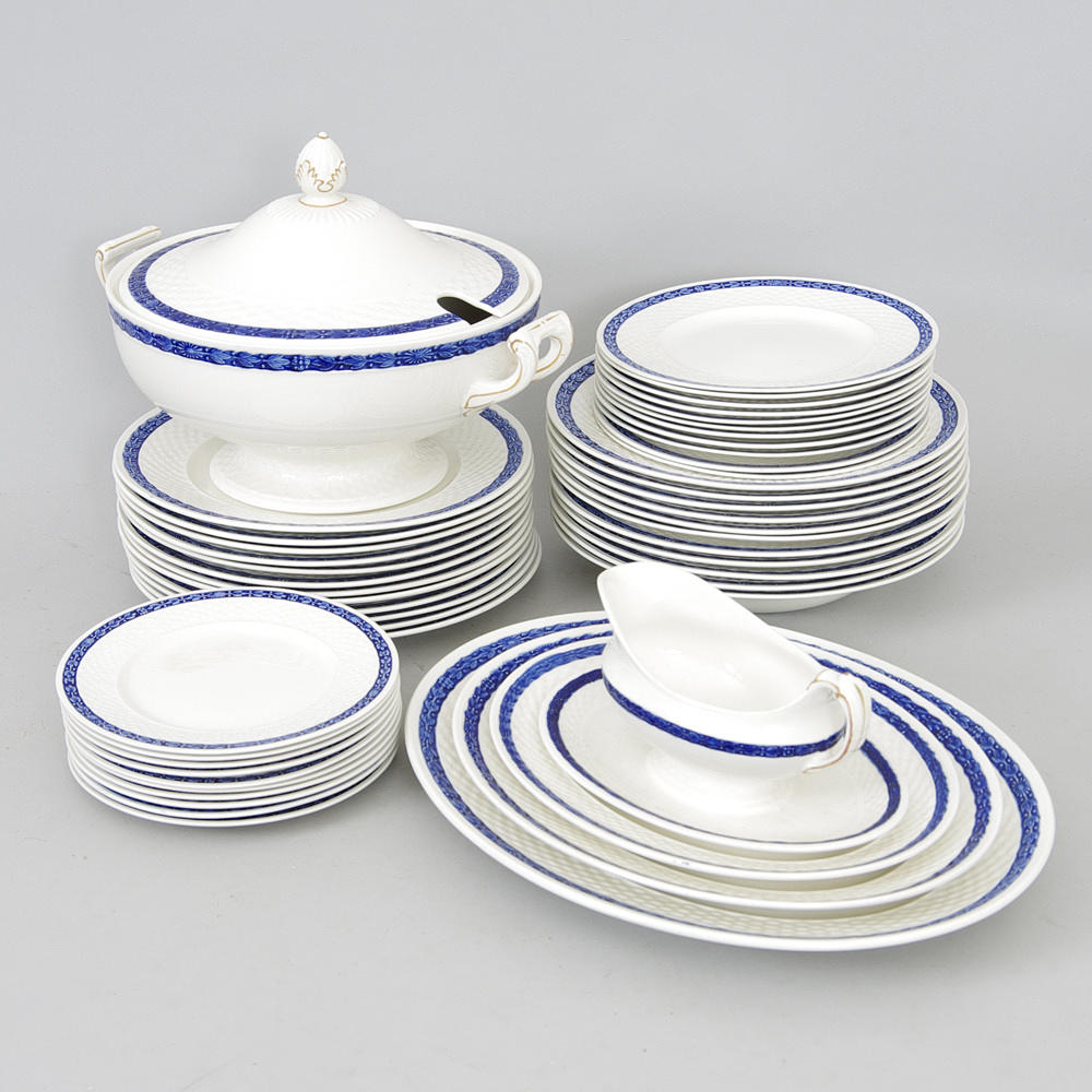 MATSERVIS, "Carlton Shape", W.H. Grinley % Co, England.