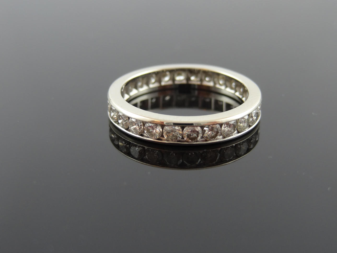 EVIGHET DESIGN DIAMANTRING 1,13cts.