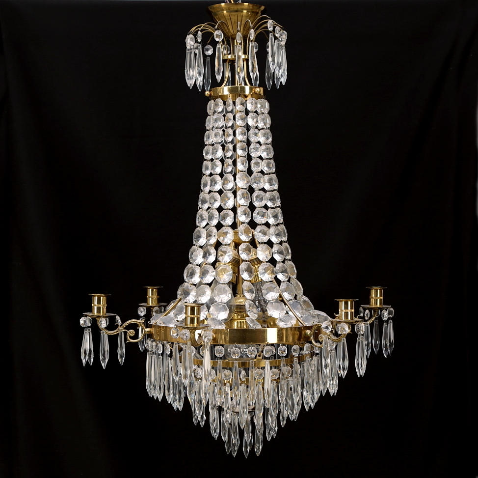 LJUSKRONA, gustaviansk stil, 1900-talets första hälft, höjd 78 cm.