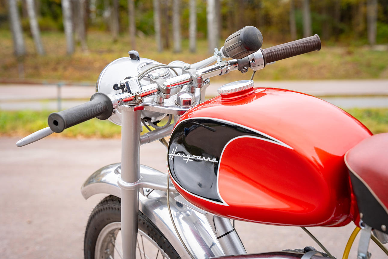 husqvarna-modell-282-silverpil-1958-sverige-fordon-b-tar-delar
