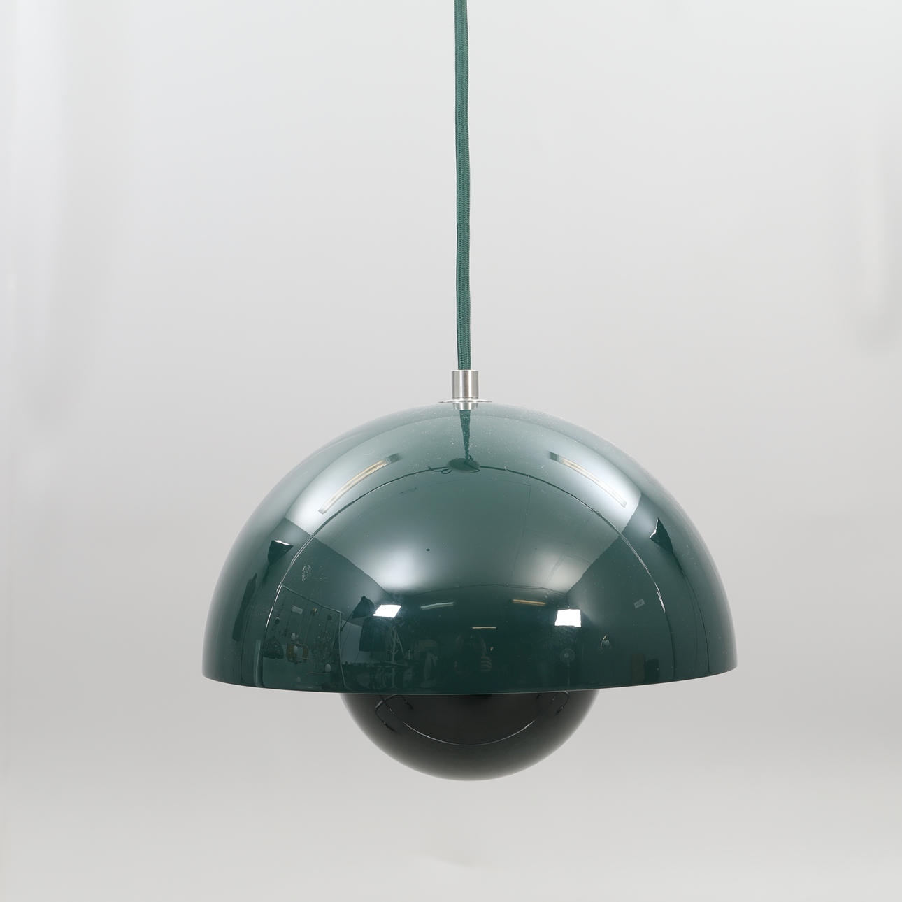 VERNER PANTON. Ceiling lamp, “flower pot”.