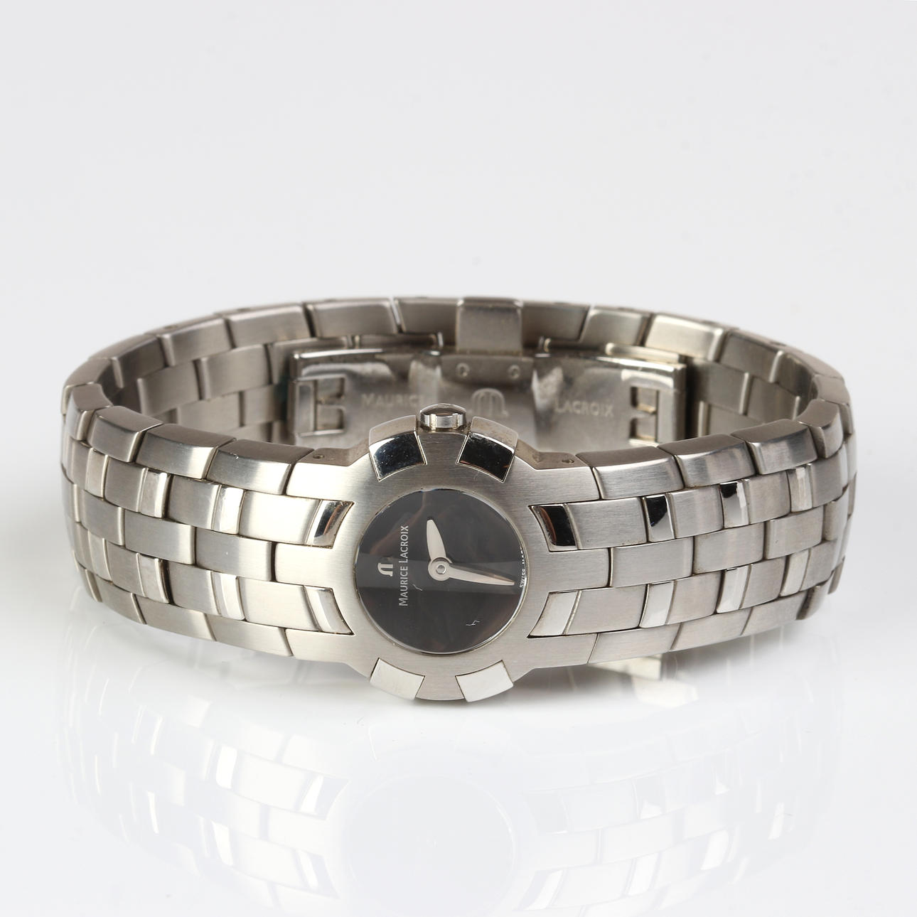 MAURICE LACROIX “INTUITION”, Wristwatch.