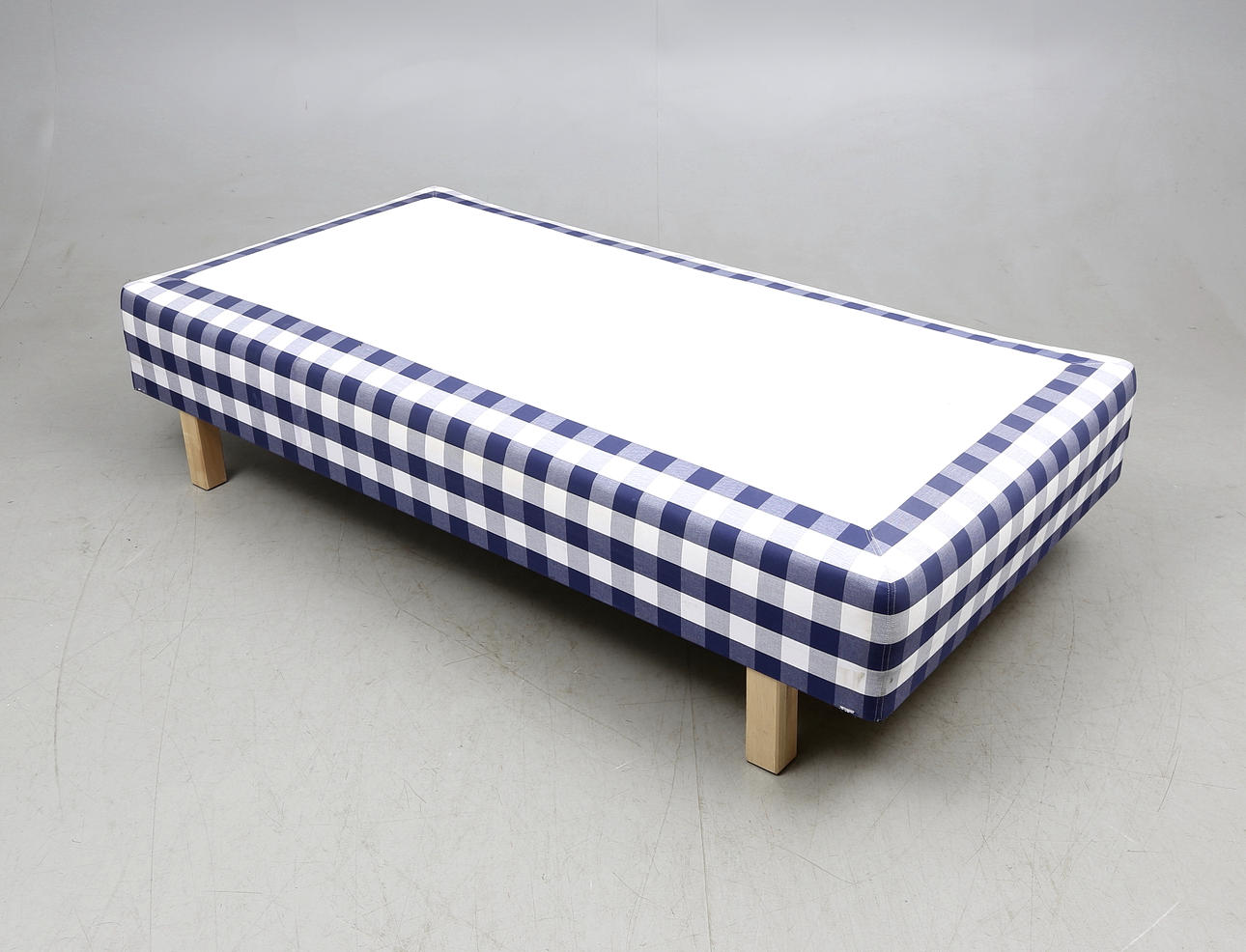 SÄNG, Hästens, 2000-tal.