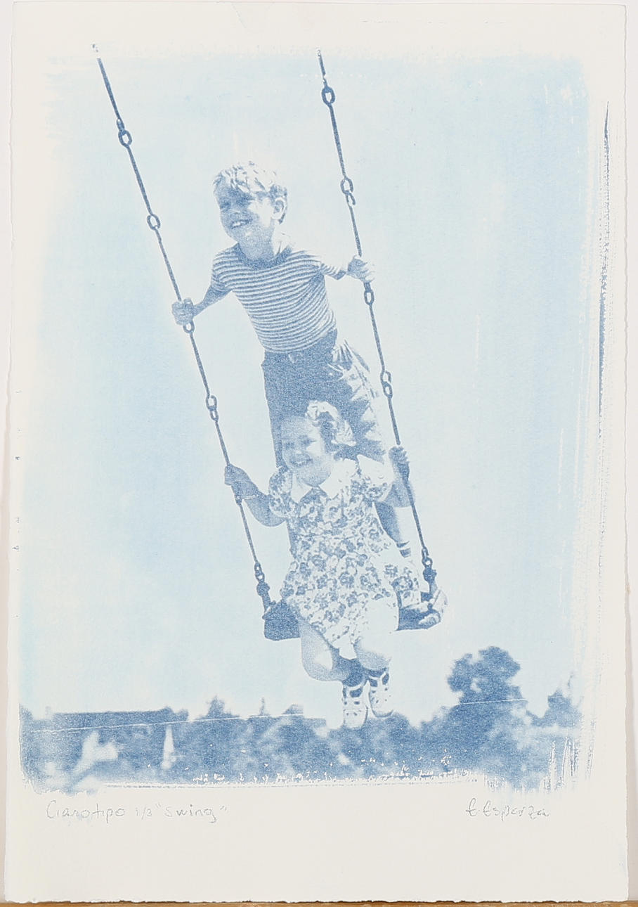 EVANGELINA ESPARZA. "Swing" grafiskt tryck, signerad E Esparza, numrerad 1/3.