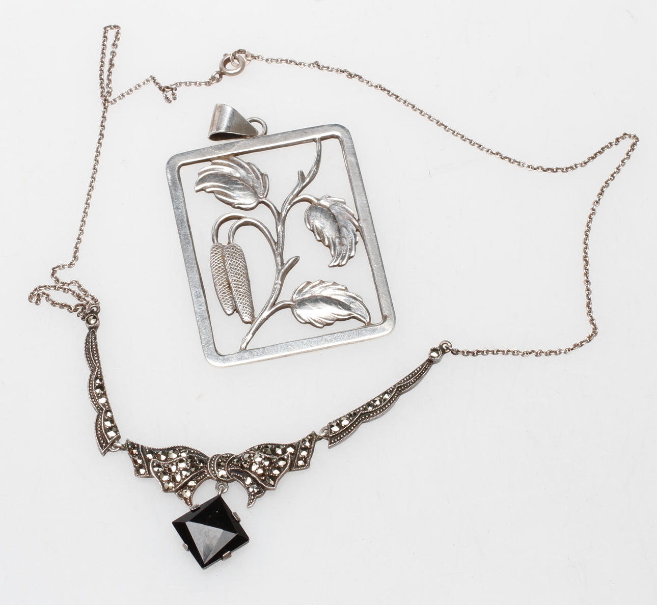 SMYCKEN, 2 st, silver, 1900-tal.