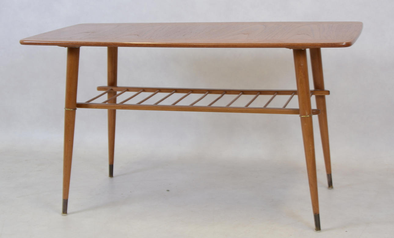 SOFFBORD med tidningshylla, 1950-tal.