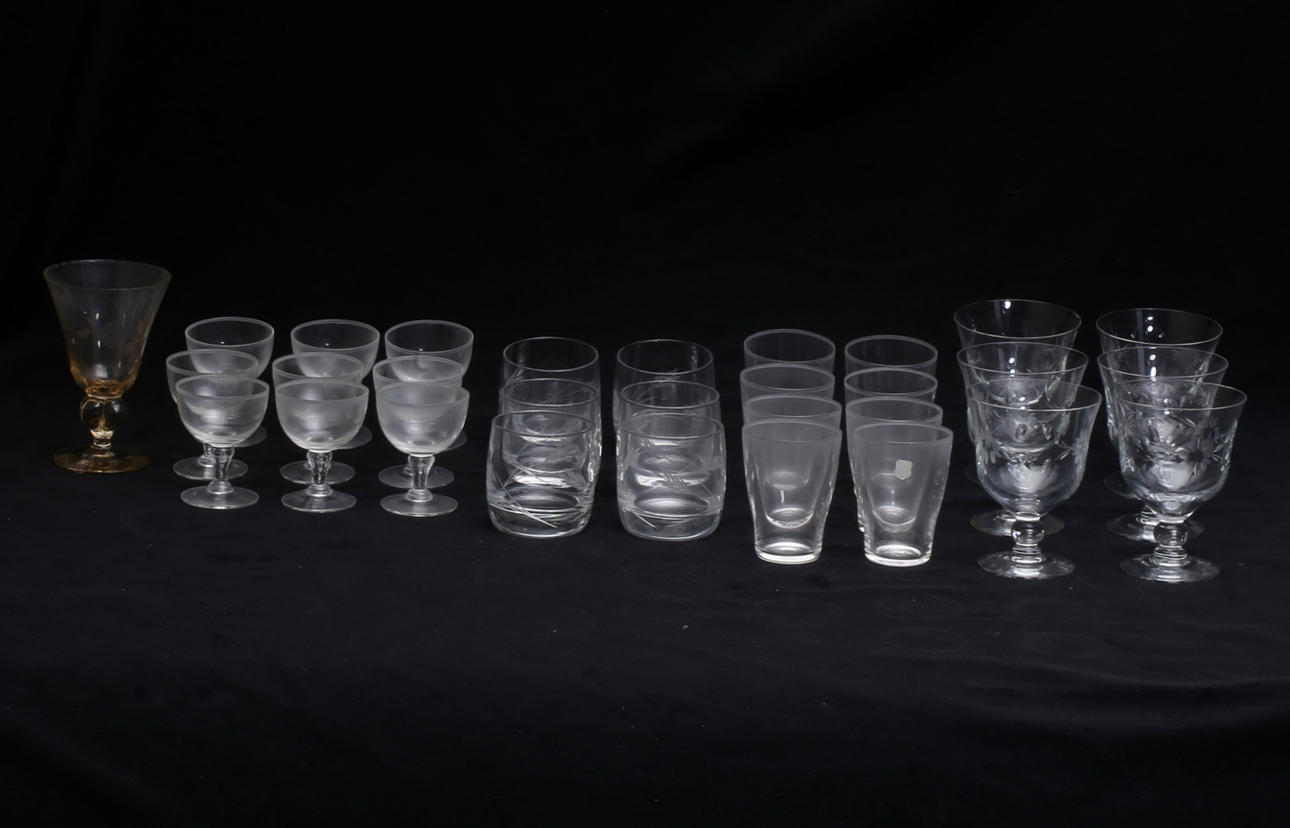 CRISTERIA, 32 piezas, 1900.