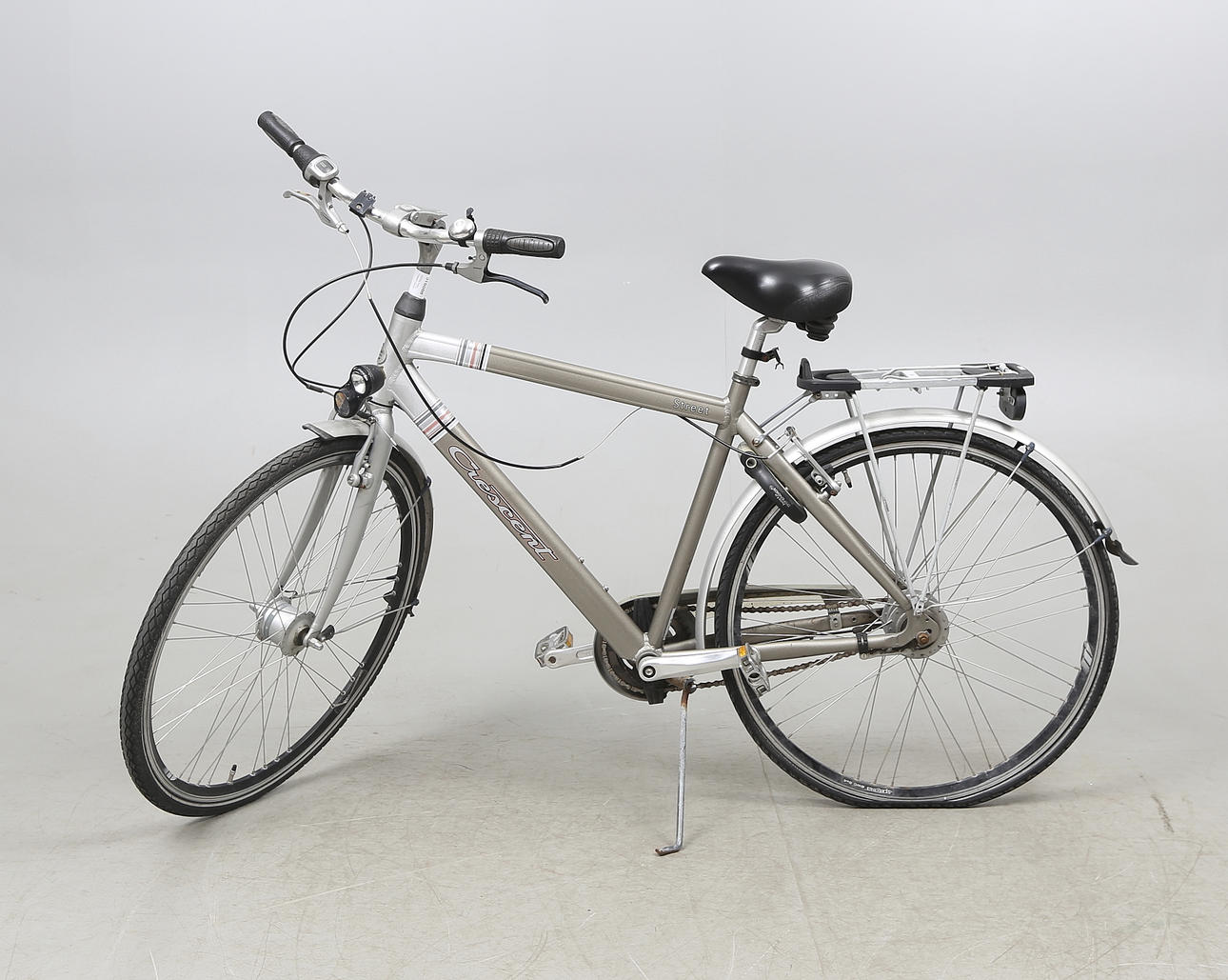 HERRCYKEL, Cresent Street.