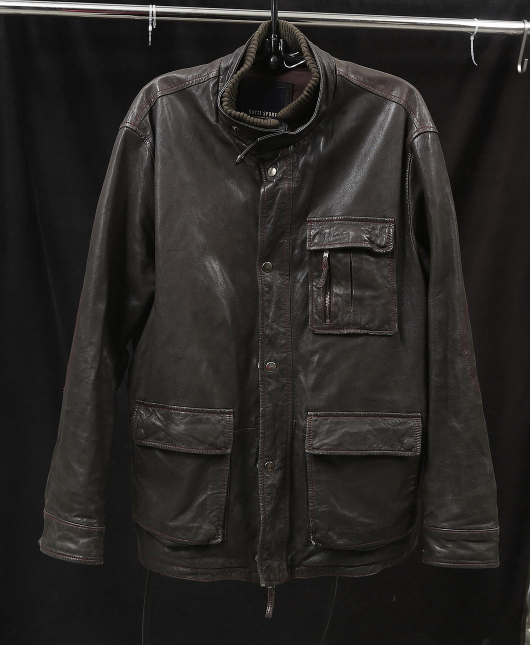 SKINNJACKA, Dutti Sport, by Massimo Dutti.