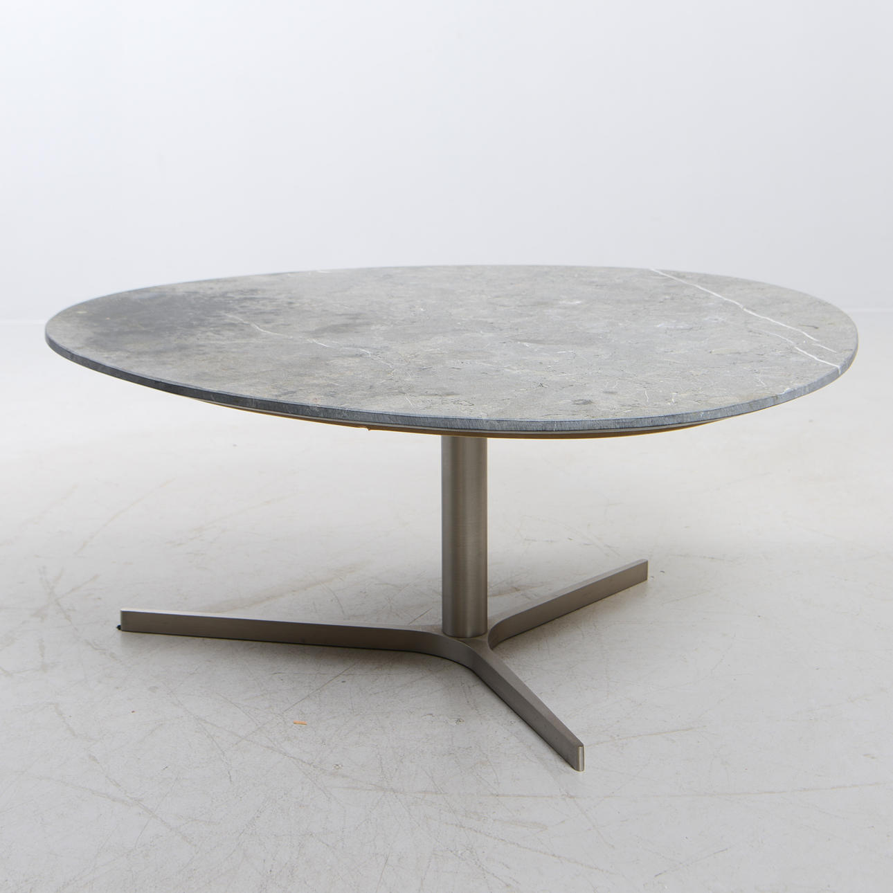 COFFEE TABLE WITH STONE TOP, 1900/2000'S.