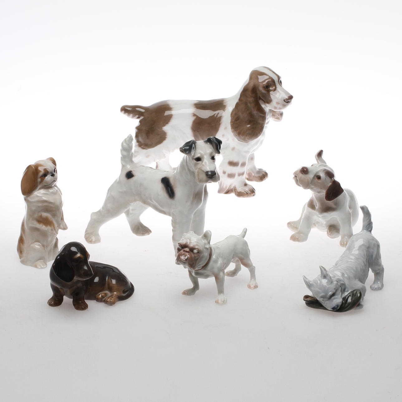 FIGRINER, 7 st, Hundar, porslin, Bing & Gröndahl, Royal Copenhagen.