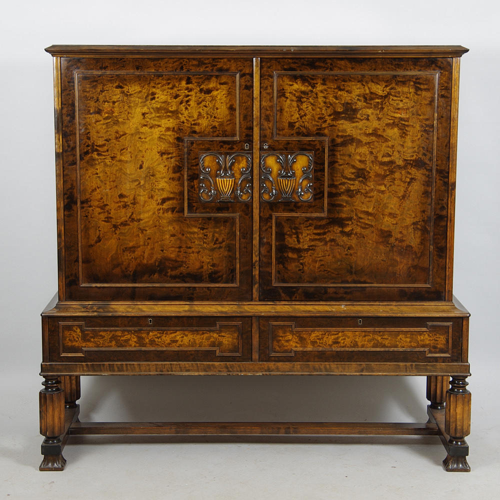 MATSALSSKÅP, bonad björk, 1930/1940-tal.