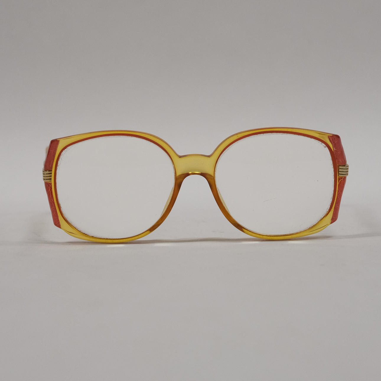 CHRISTIAN DIOR, BRILLER MED STYRKE.