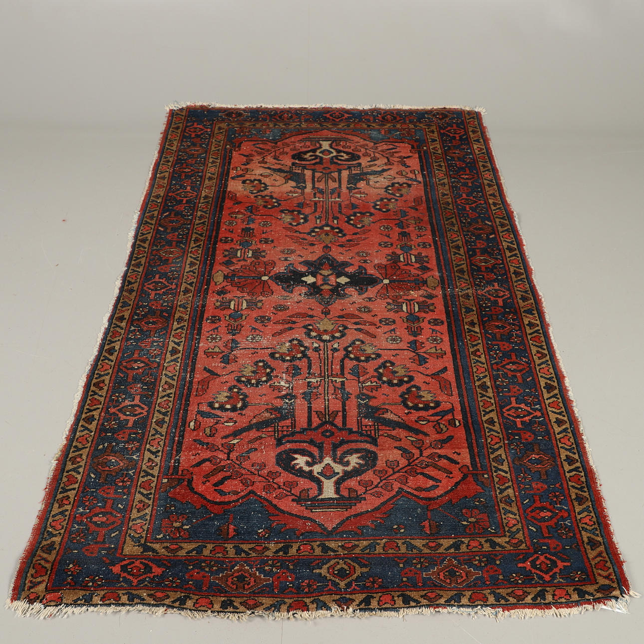 EN HAMADAN DESIGNMATTA.