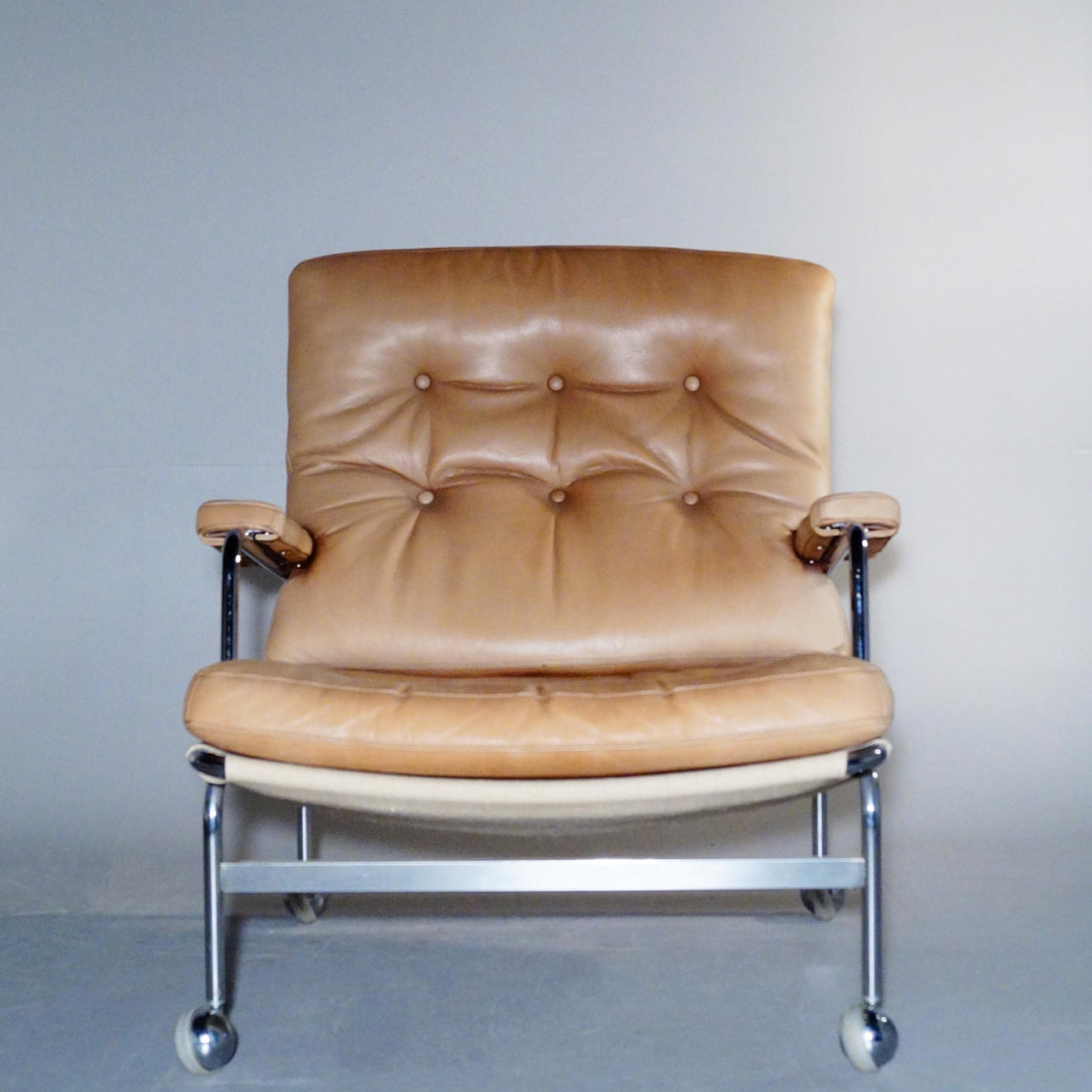 BRUNO MATHSSON. FÅTÖLJ, "Karin", Dux.