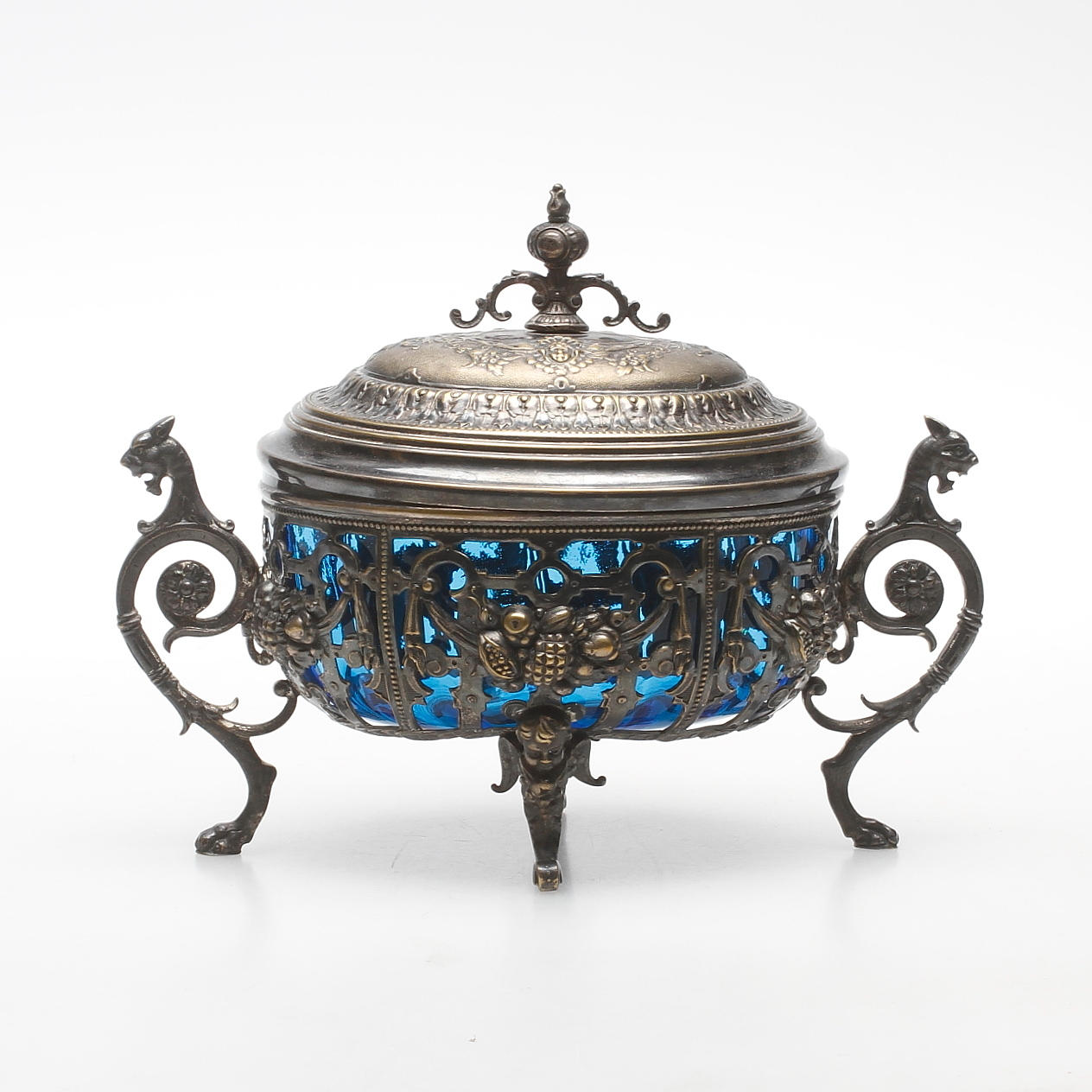 SKÅL MED LOCK, renässansstil, 1900-talets första hälft.