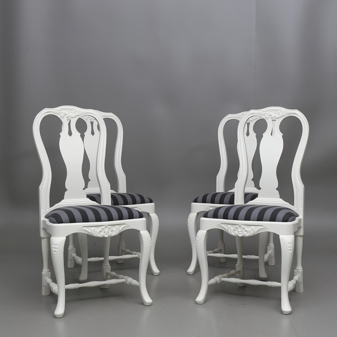 STOLAR, trä lackerat i vitt, 4 st, barockstil, Sverige.