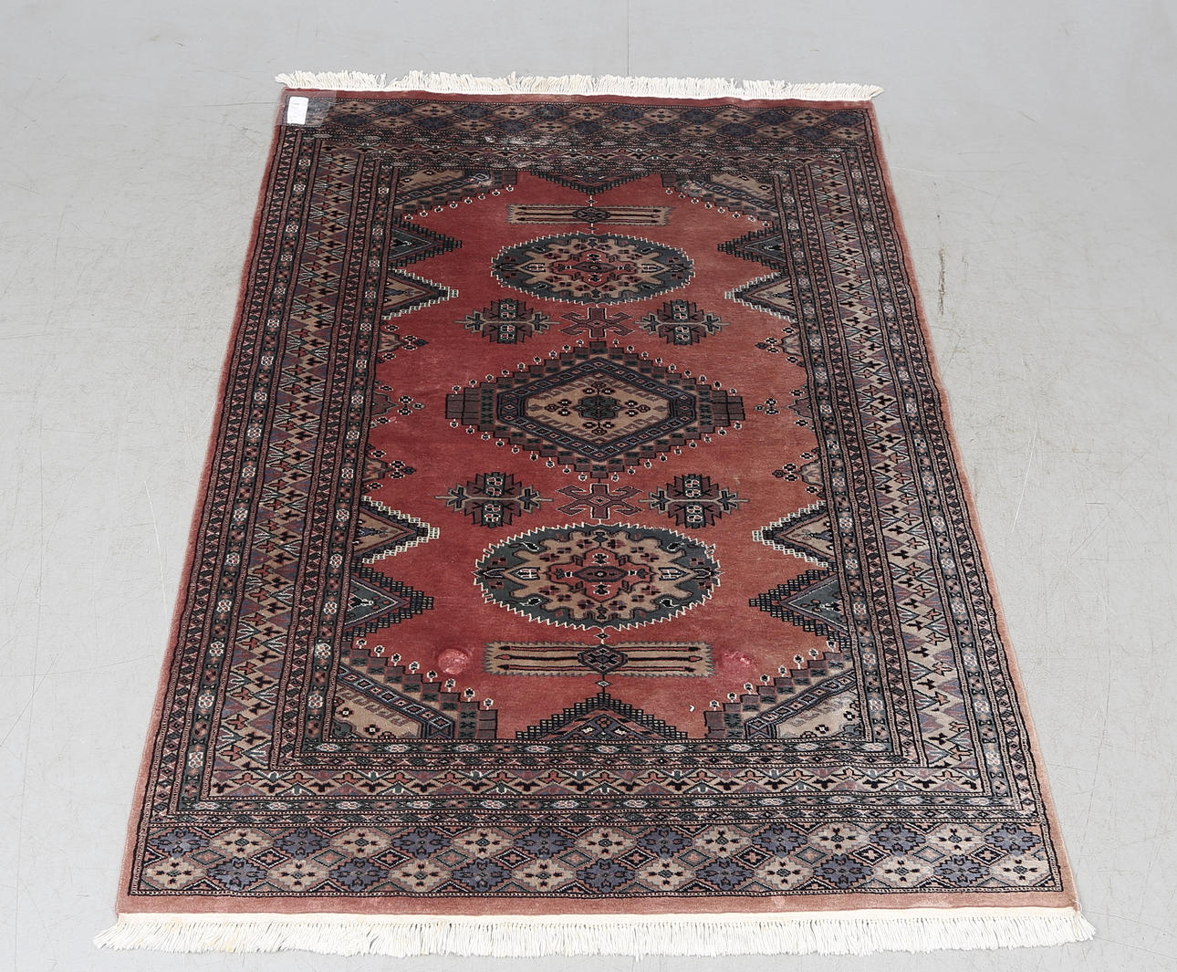 MATTA, orientalisk, ca. 192x140 cm.