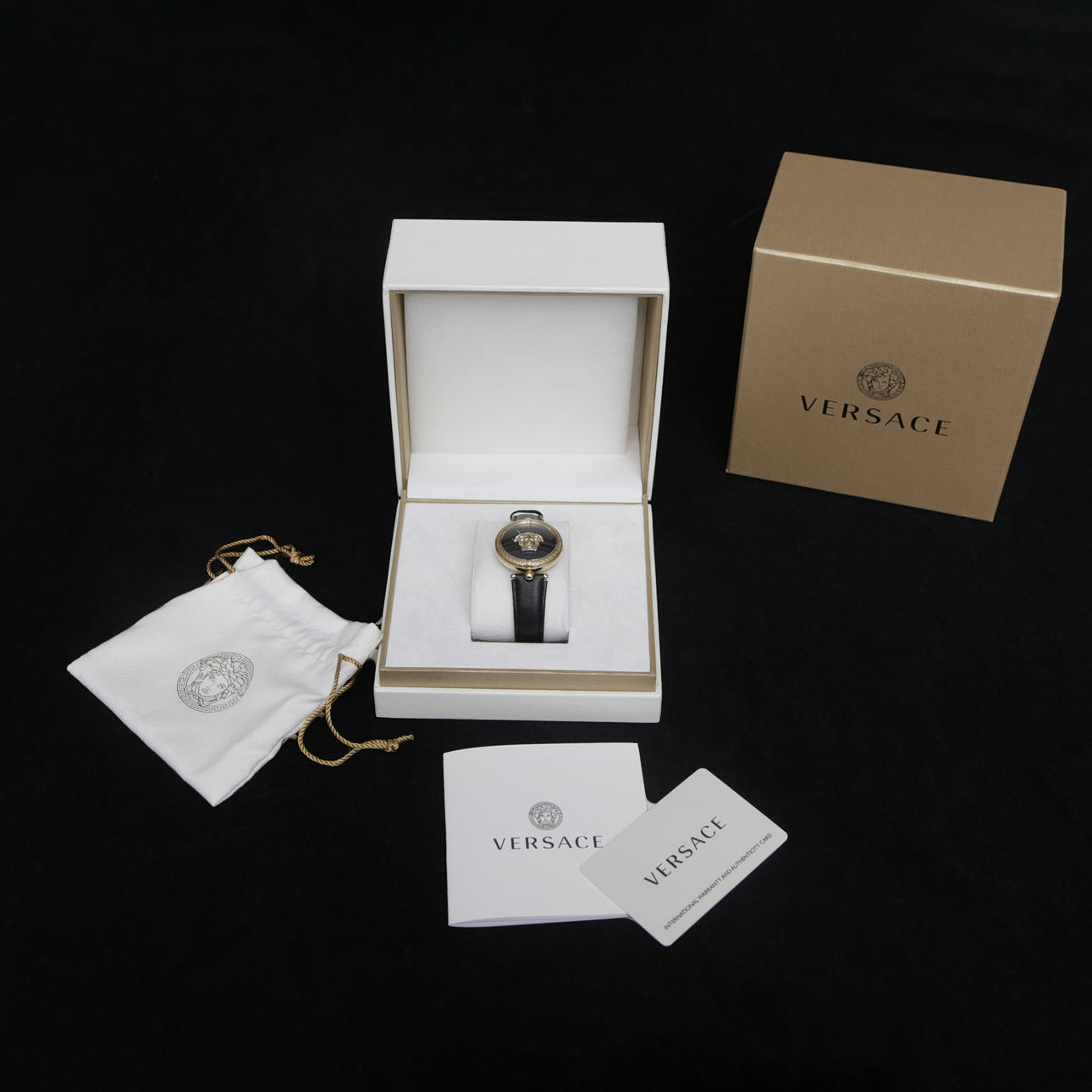 RANNEKELLO, Versace, moderni.