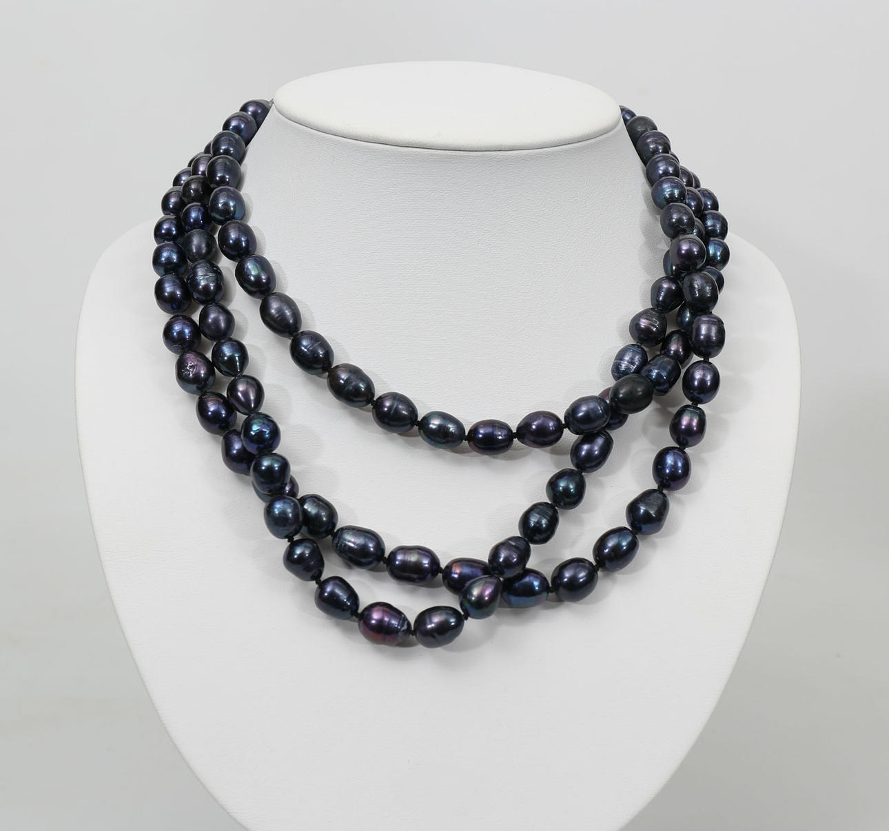 HALSBAND, svarta sötvattenspärlor, 2000-tal.