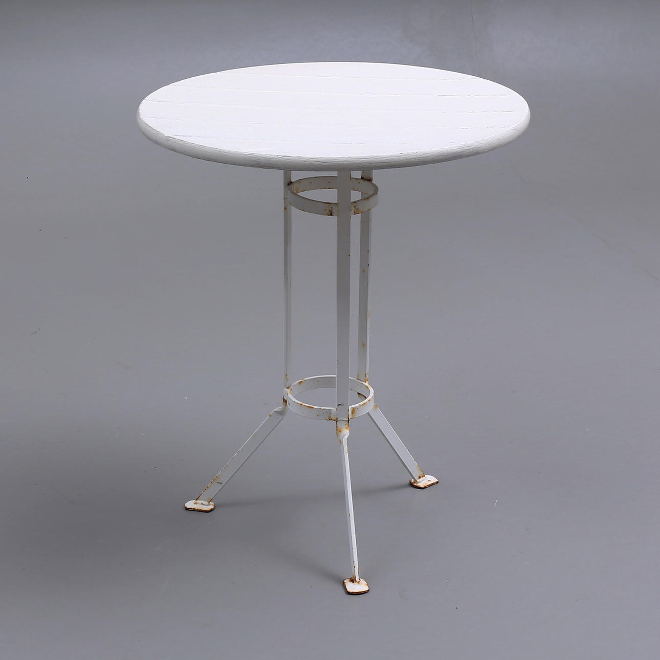 CAFÉBORD, runt, 1900-tal.