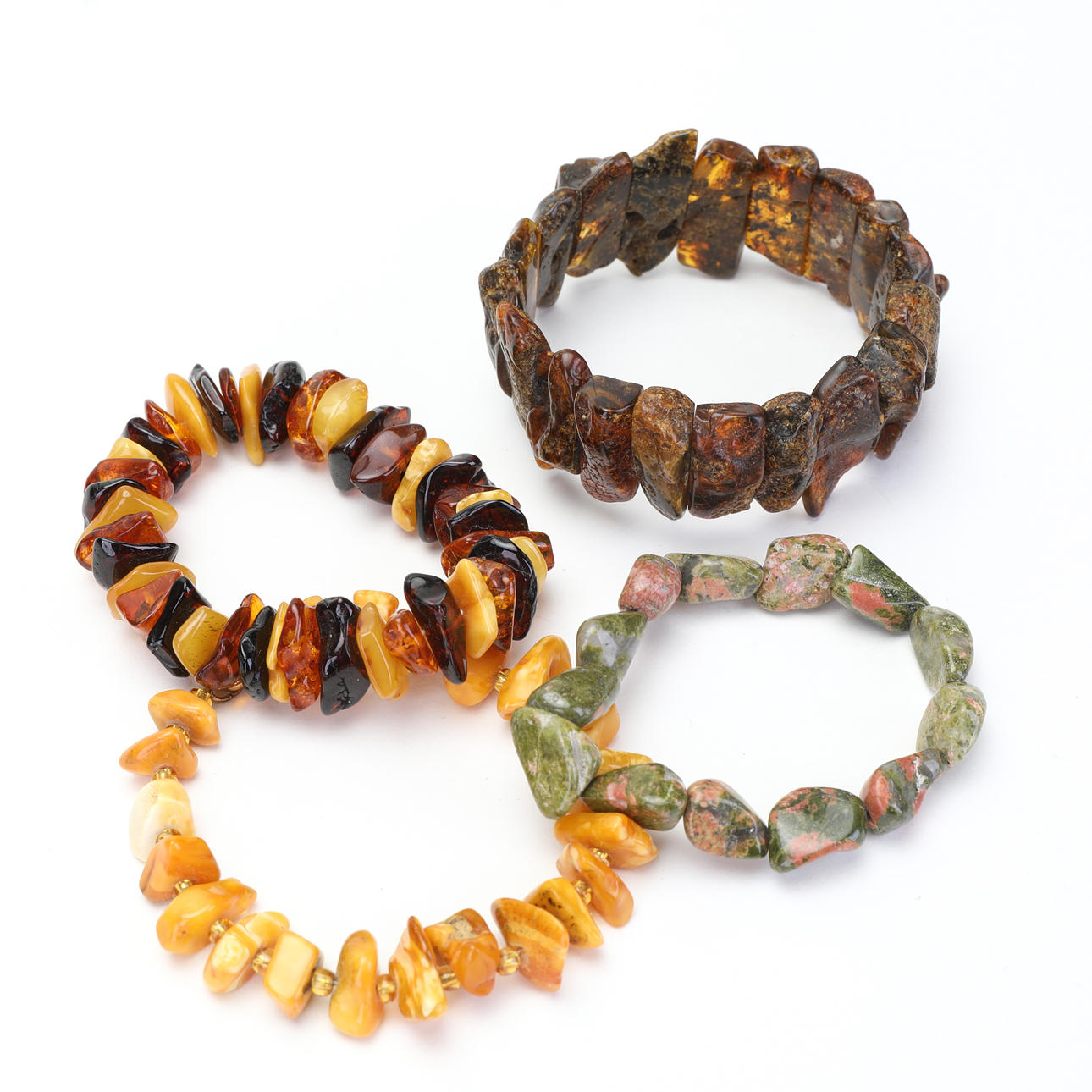 BRACELET, 4 pieces, including amber.