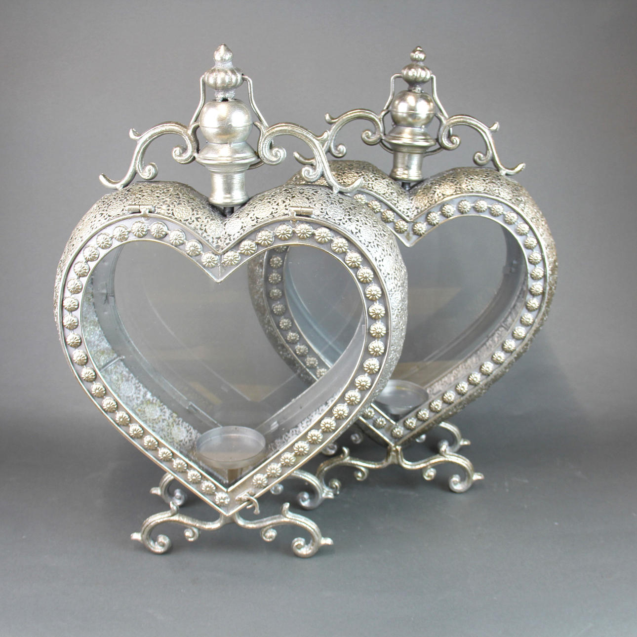 VERSILBERTE METALLLATERNEN.