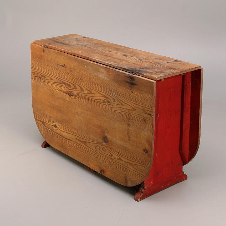 SLAGBORD, furu, målat underrede, 1800-tal.