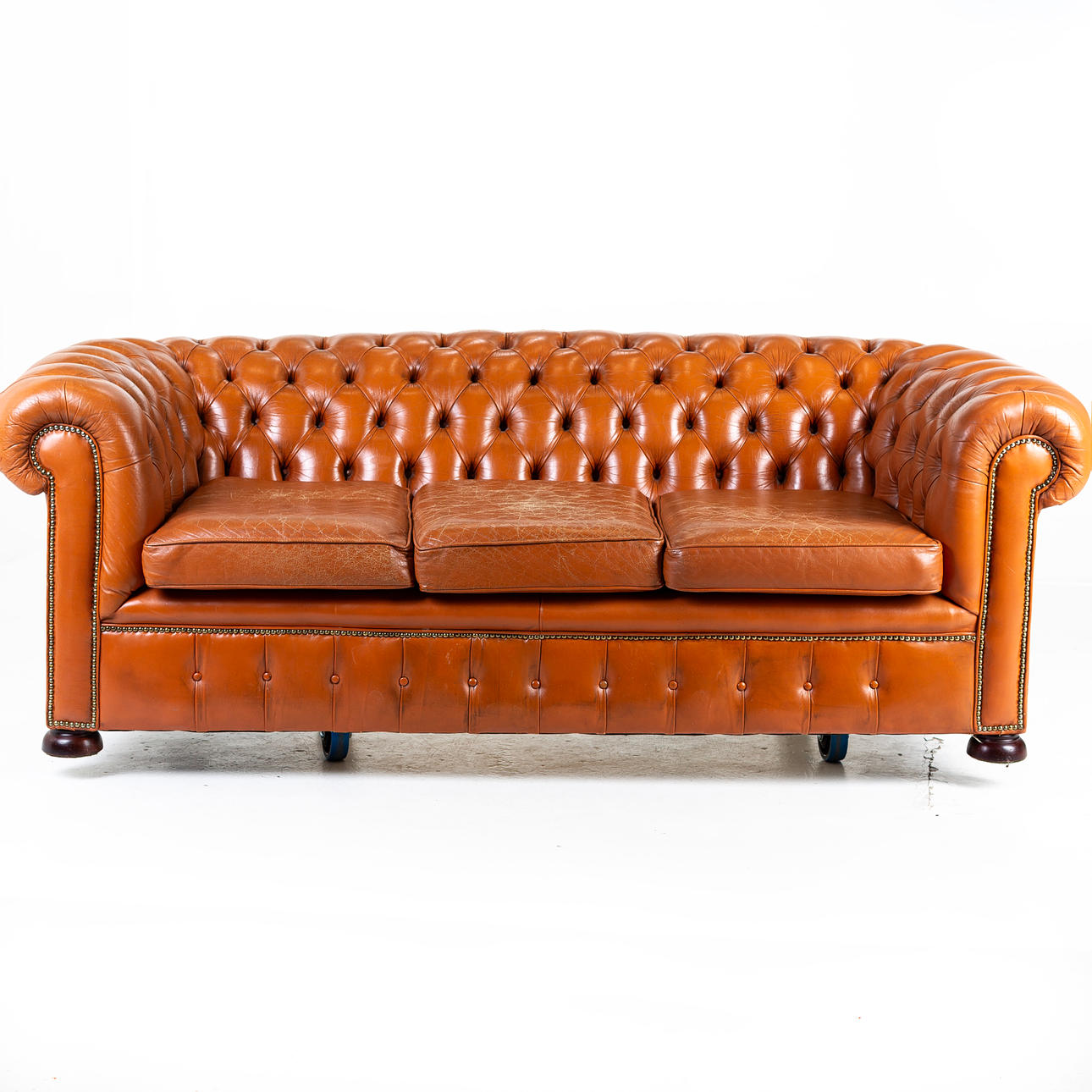 SOFFA, 3 - sits, skinn, Chesterfield.