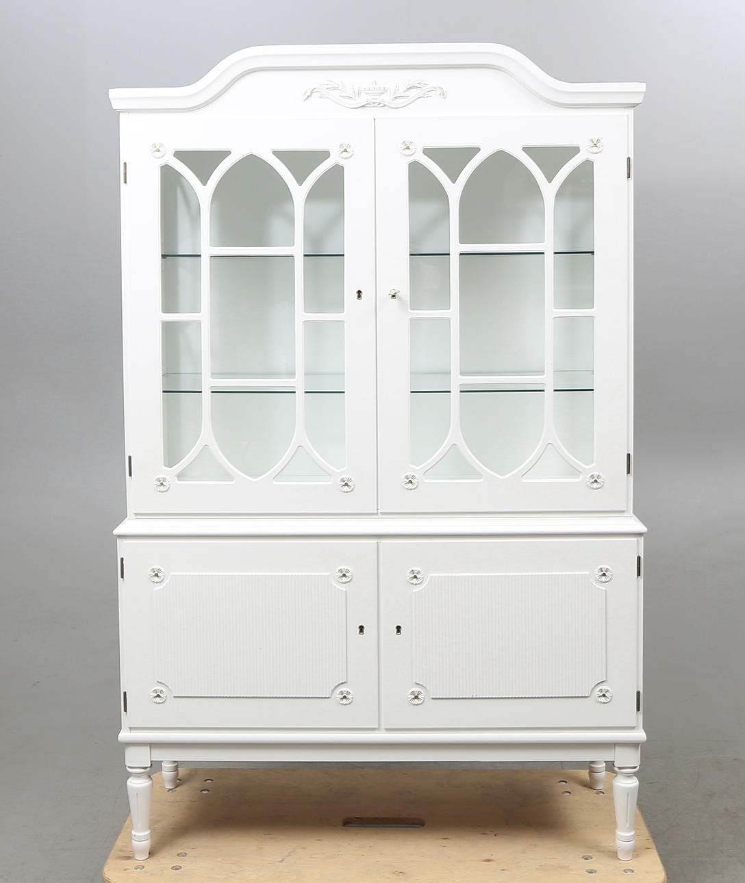 MATSALSSKÅP, gustaviansk stil, 1900-tal.