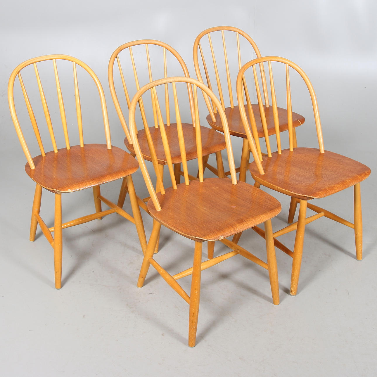 STOLAR, 5 st, teak och bok, Nesto, Stolsfabriken i Nässjö. 1964.