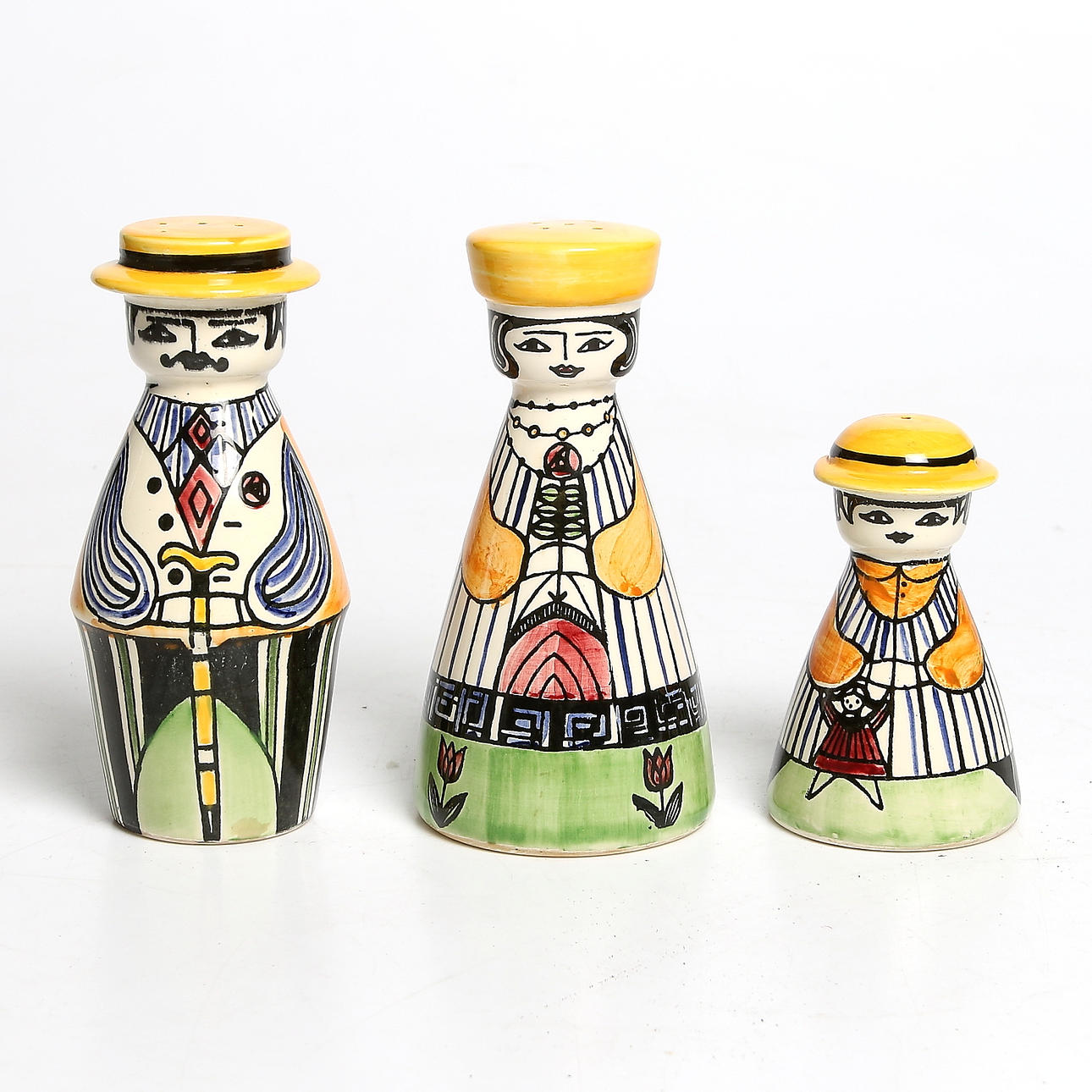 STRÖARE, 3 st porslin, "Familjen Pepparsson", Vår Lilla Stad, Anita Nylund, Jie. 1900-talets mitt.