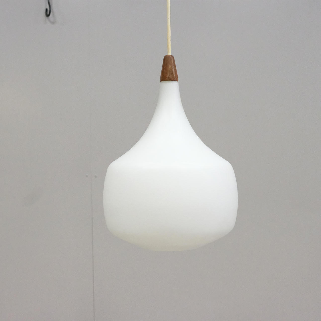 LÁMPARA DE TECHO, AÑOS 60.