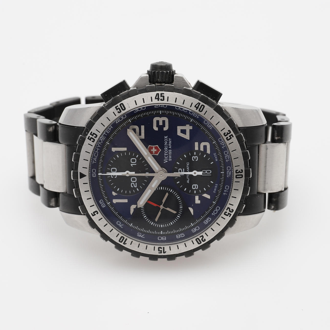 VICTORINOX ALPNACH WRISTWATCH.