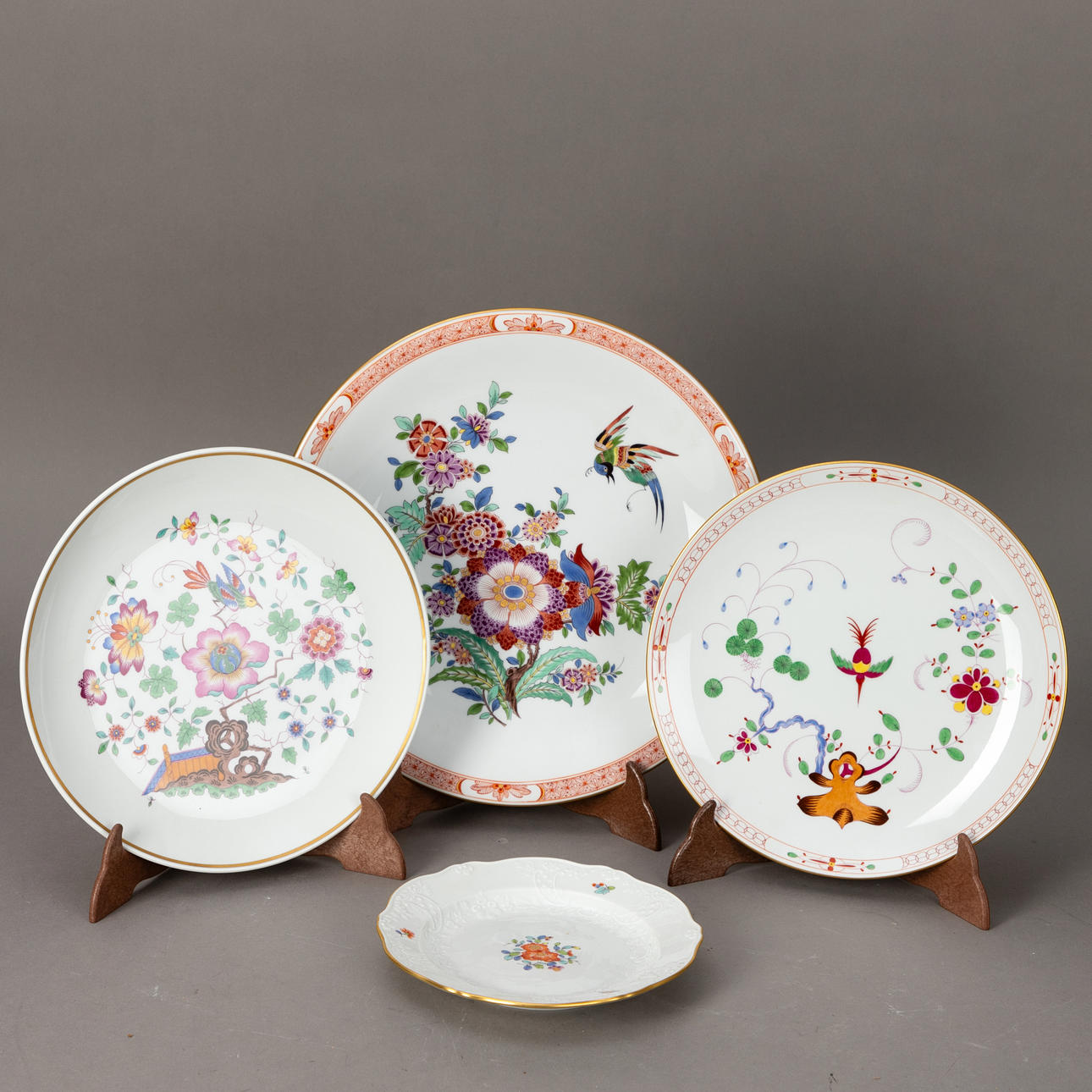 MEISSEN. Four plates/wall plates, 20. Jh. Ceramics & Porcelain