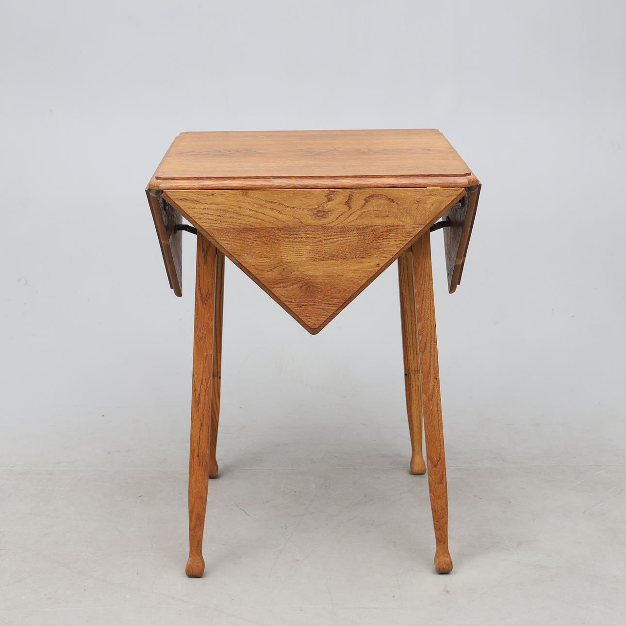 An Art Nouveau oak ENVELOPE TABLE, early 20th century. Furniture ...