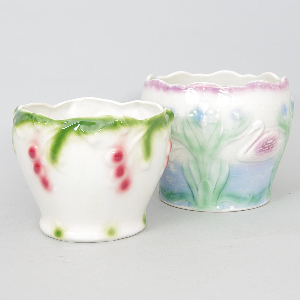 YTTERFODER, 2 stycken, majolika, en märkt Gustavsberg.