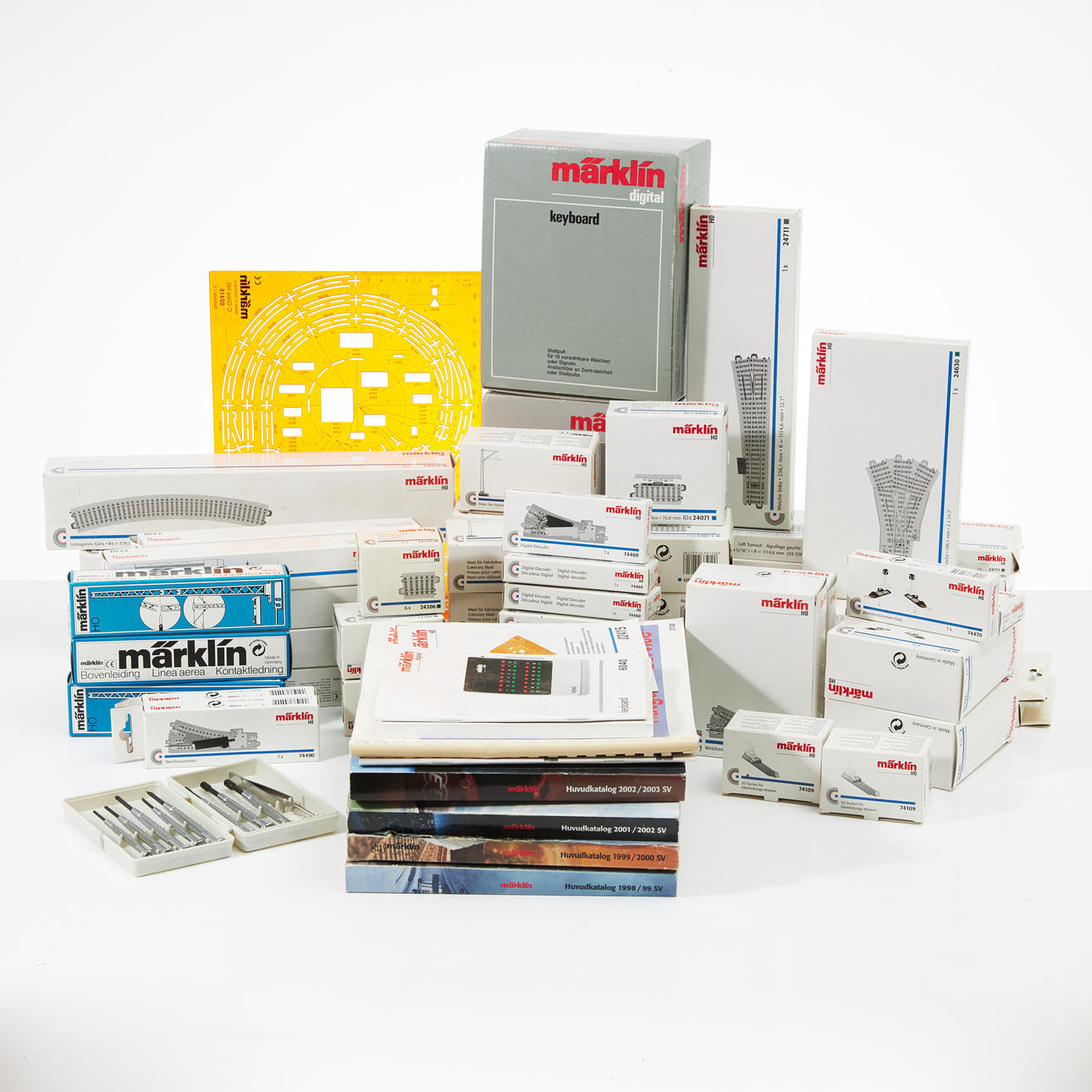MÄRKLIN, reservdelar, räls, m.m.