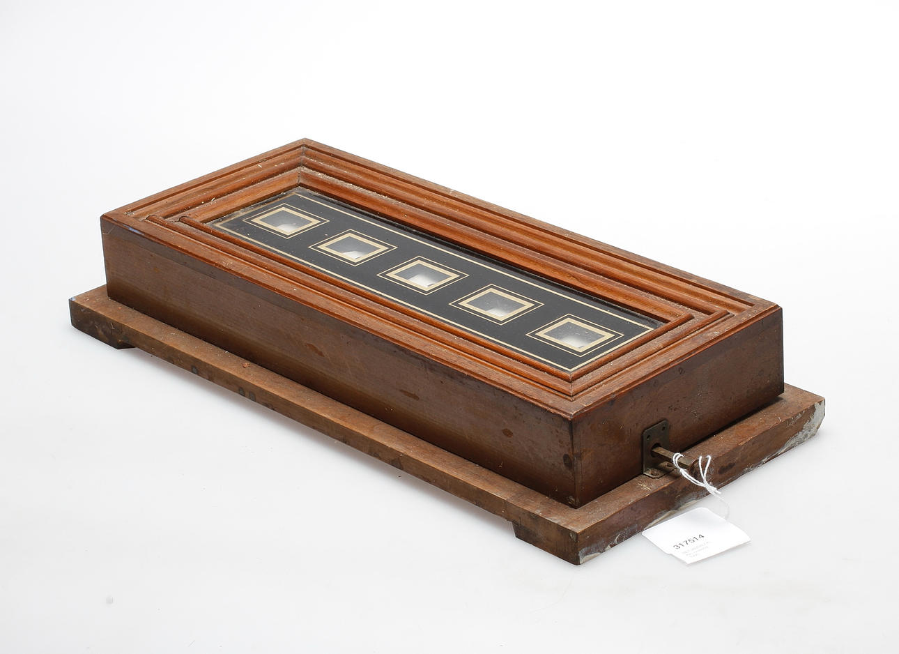 BETJÄNTKLOCKA, omkring 1900.