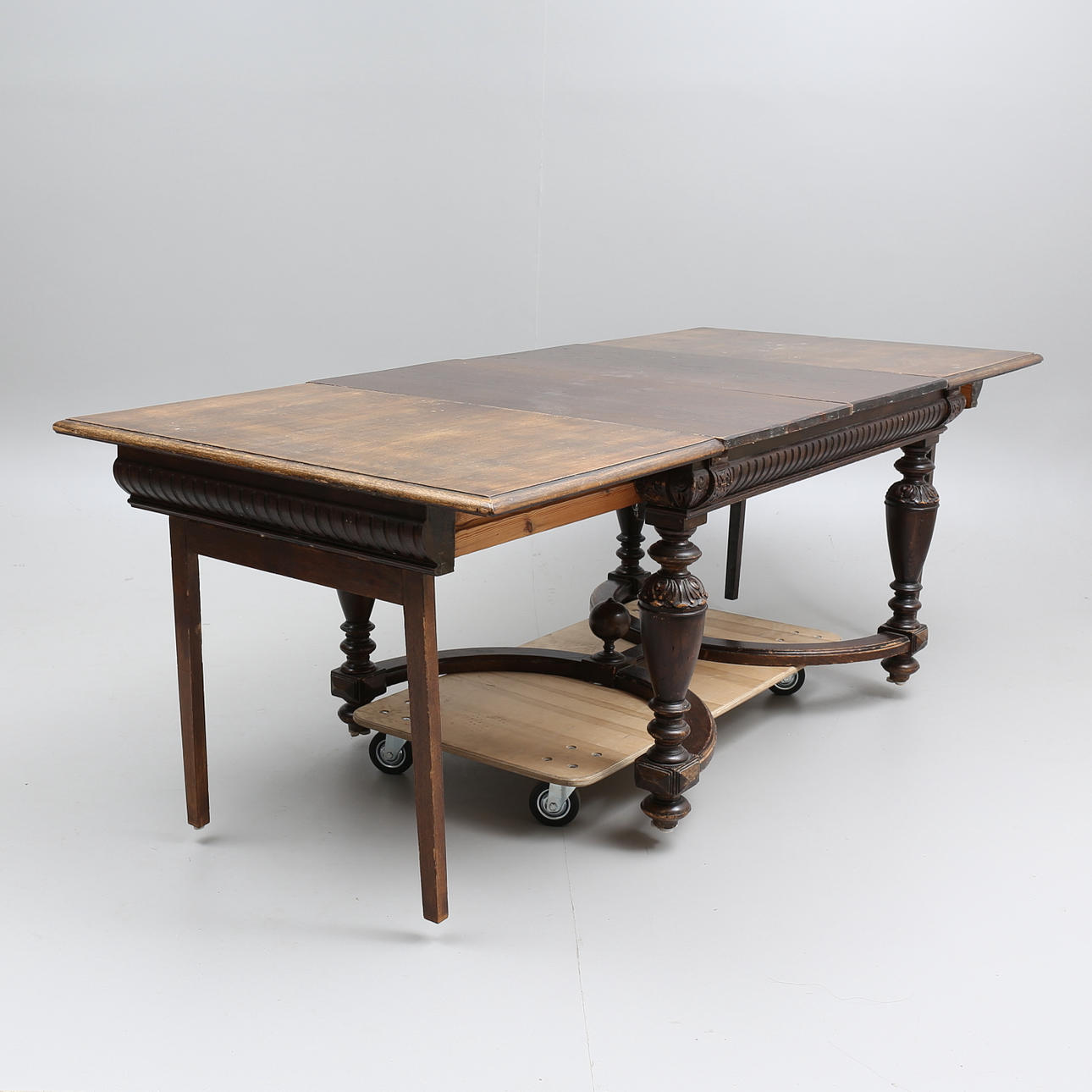 MATSALSBORD, nyrenässans, 1800-talets andra hälft.