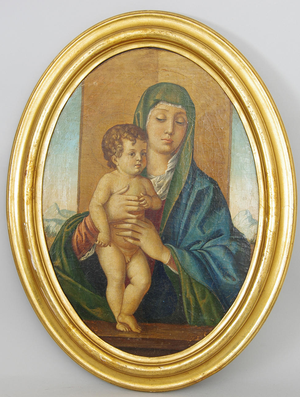 OIDENTIFIERAD KONSTNÄR. Madonna med barn, olja på duk, osignerad.