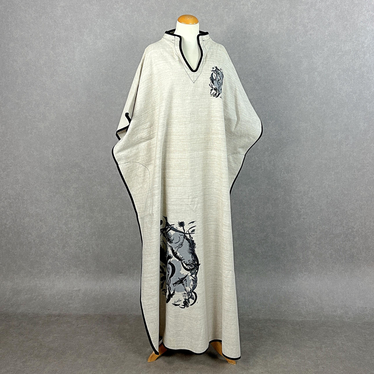 PAUL HOLSBY. Kaftan, hør, trykt motiv.