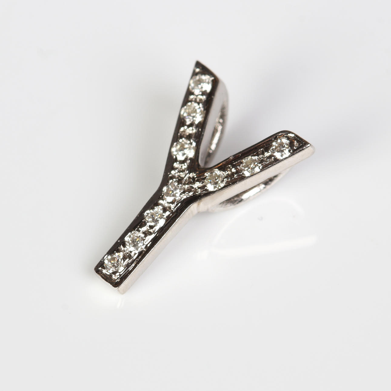 DIAMANTBERLOCK "Y", 14k vitguld.