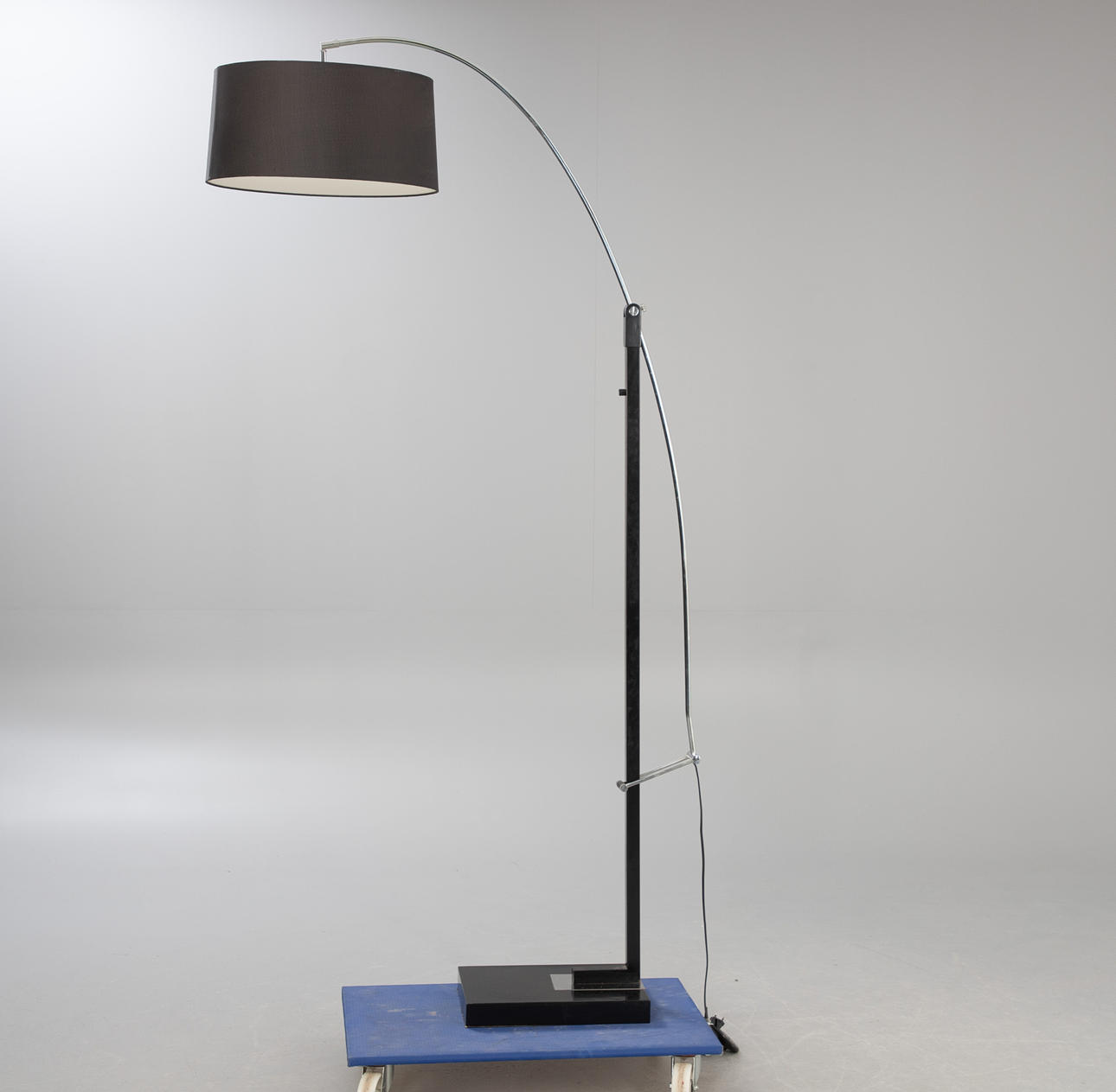 Dining table lamp/Arc lamp, contemporary.