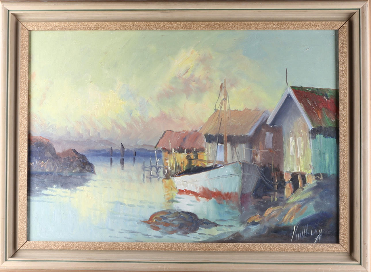 OIDENTIFIERAD KONSTNÄR. Kustmotiv med fiskarstugor, olja på duk, signerad Kullberg.